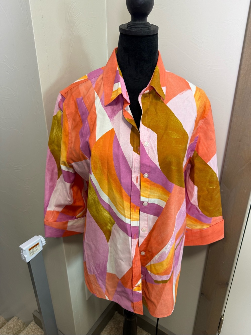 Chicos No Iron‎ Stretch Abstract Geometric Print 3/4 Sleeve Button Down Blouse 2